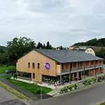 Inn Gaestehaus & Hofkueche Oellerer Sitzenberg