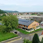 Gaestehaus & Hofkueche Oellerer