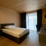 Inn Gaestehaus & Hofkueche Oellerer *
