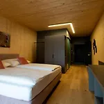 Inn Gaestehaus & Hofkueche Oellerer