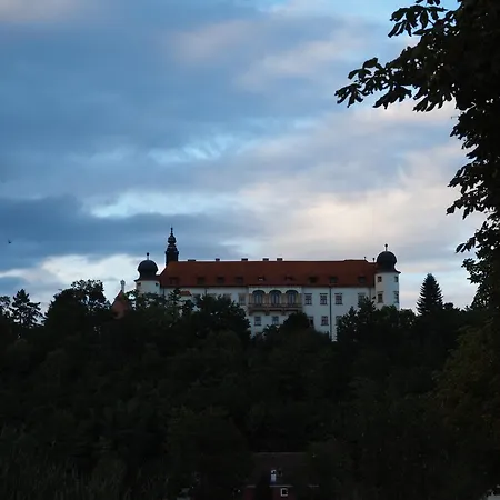 Gaestehaus & Hofkueche Oellerer * Sitzenberg