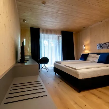 Gaestehaus & Hofladen Familie Oellerer Herberg
