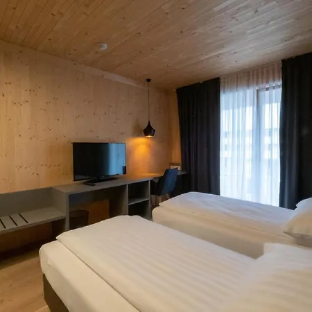 Inn Gaestehaus & Hofkueche Oellerer *