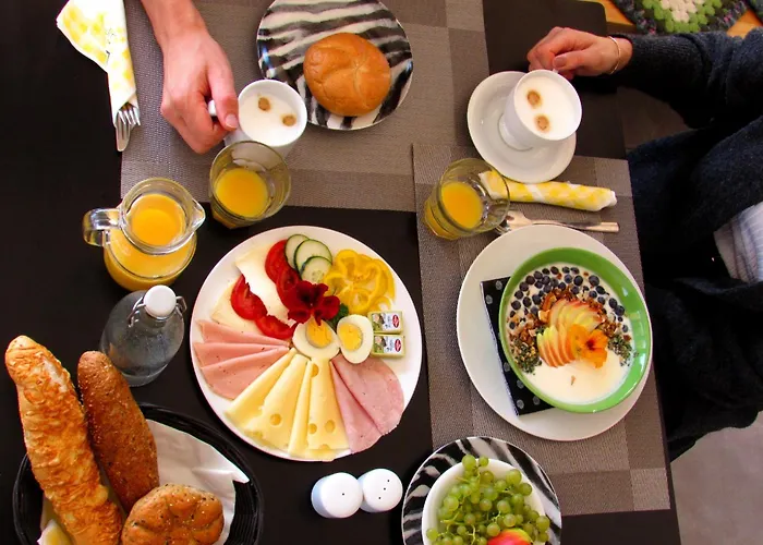 Gaestehaus & Hofladen Familie Oellerer * Sitzenberg