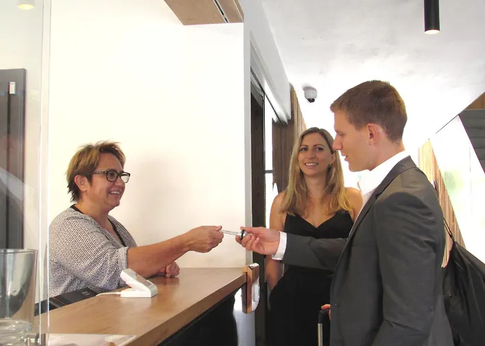 Locanda Gaestehaus & Hofladen Familie Oellerer Sitzenberg