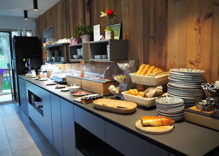 Gaestehaus & Hofladen Familie Oellerer *