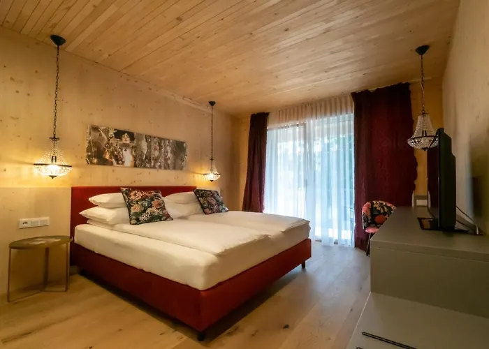 Locanda Gaestehaus & Hofladen Familie Oellerer