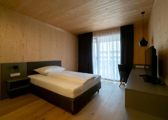 Locanda Gaestehaus & Hofladen Familie Oellerer *