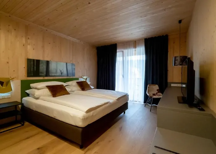 Gaestehaus & Hofladen Familie Oellerer *