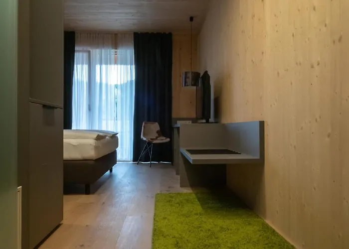 Gaestehaus & Hofladen Familie Oellerer Locanda